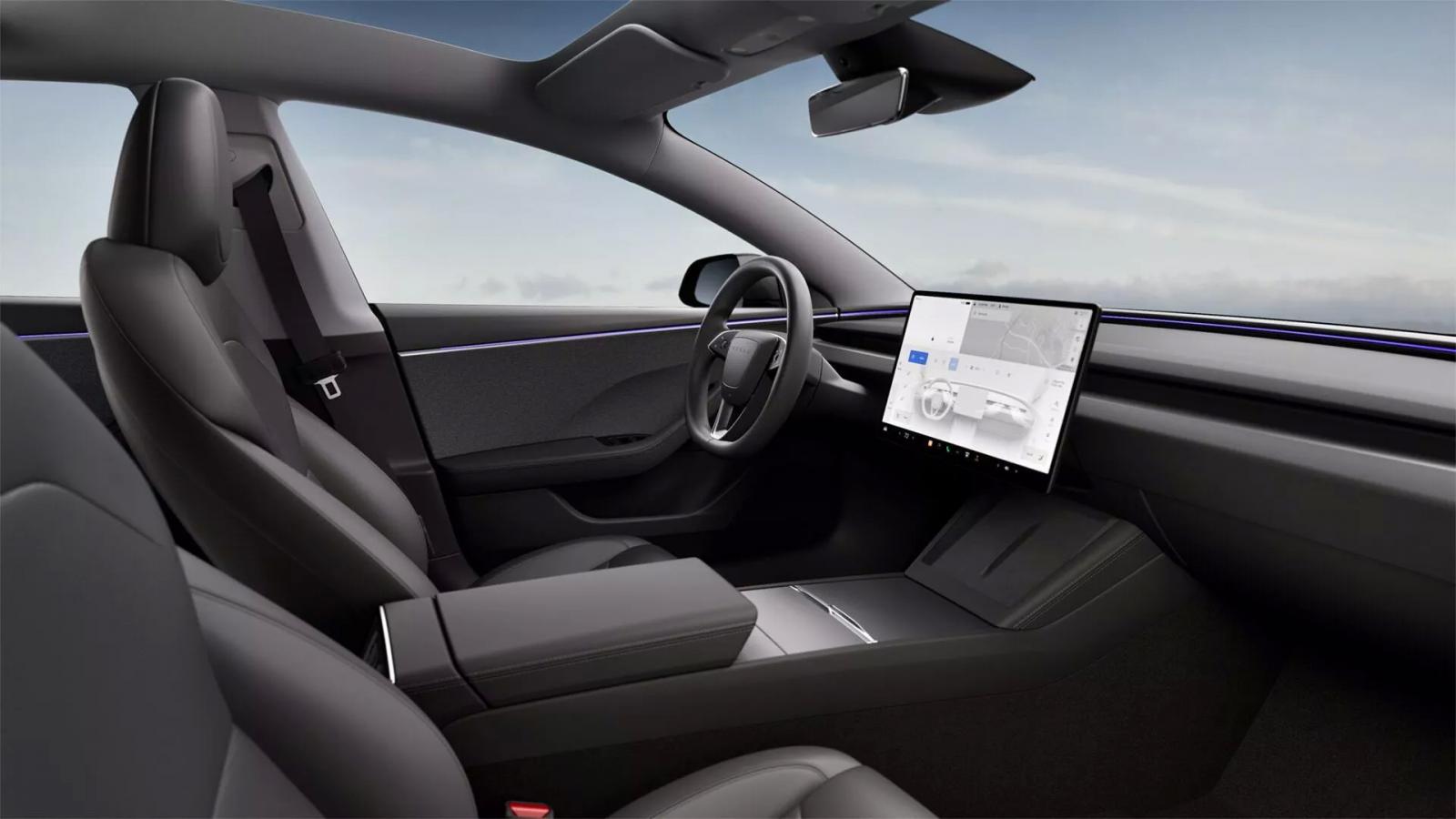 Tesla: Ντεμπούτο για τα βασικά Model Y και Model 3 Standard